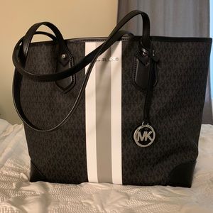 Michael Kors Tote